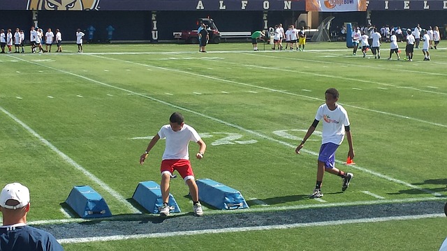 励了无数青 励了无数青